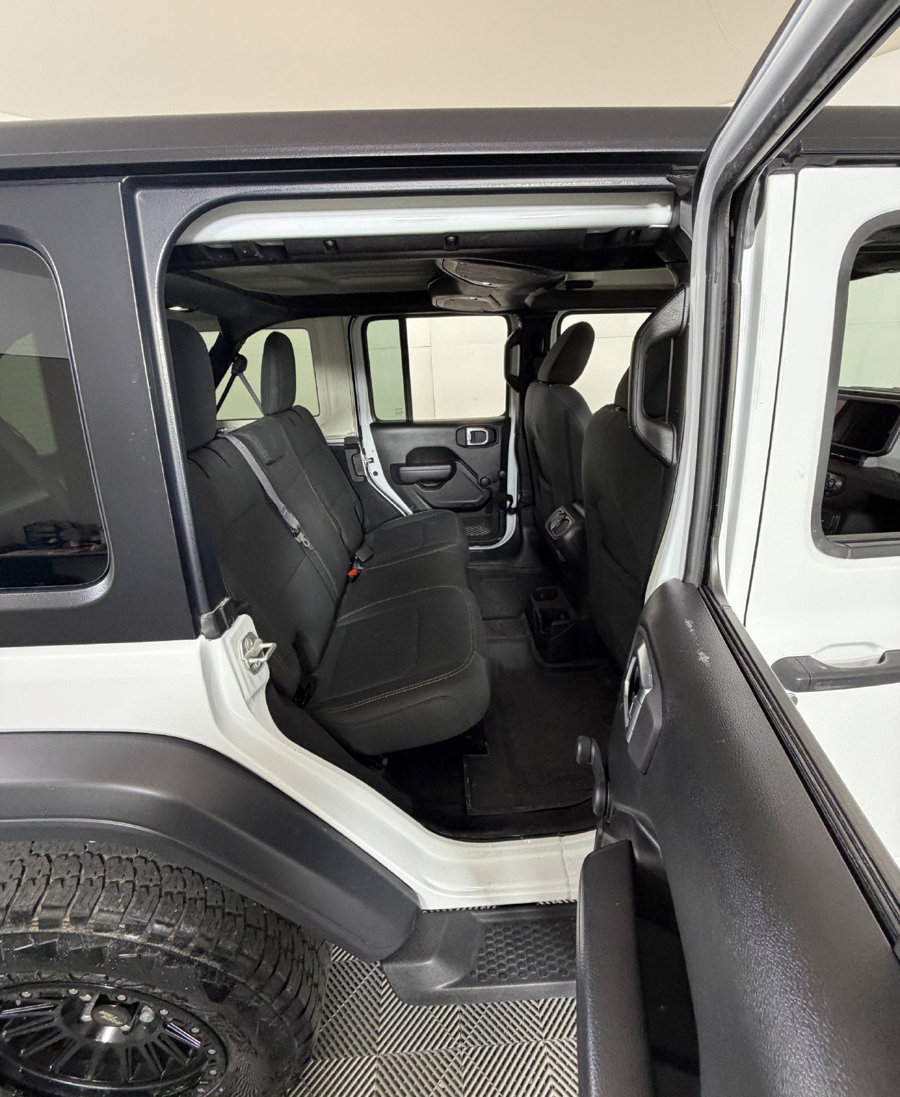 2024 Jeep Wrangler 4-Door Sport 4x4