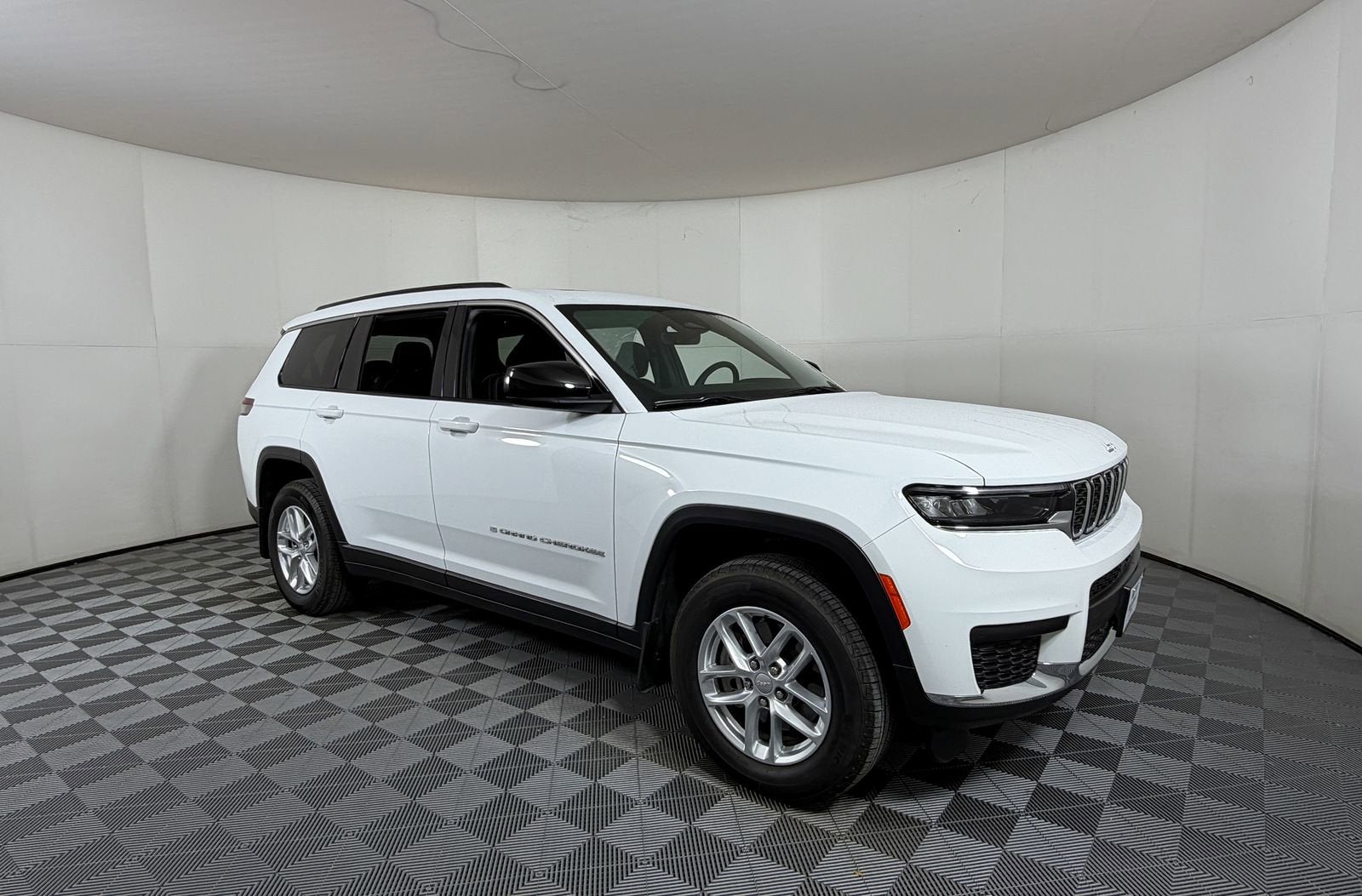 2025 Jeep Grand Cherokee L Laredo X 4x4