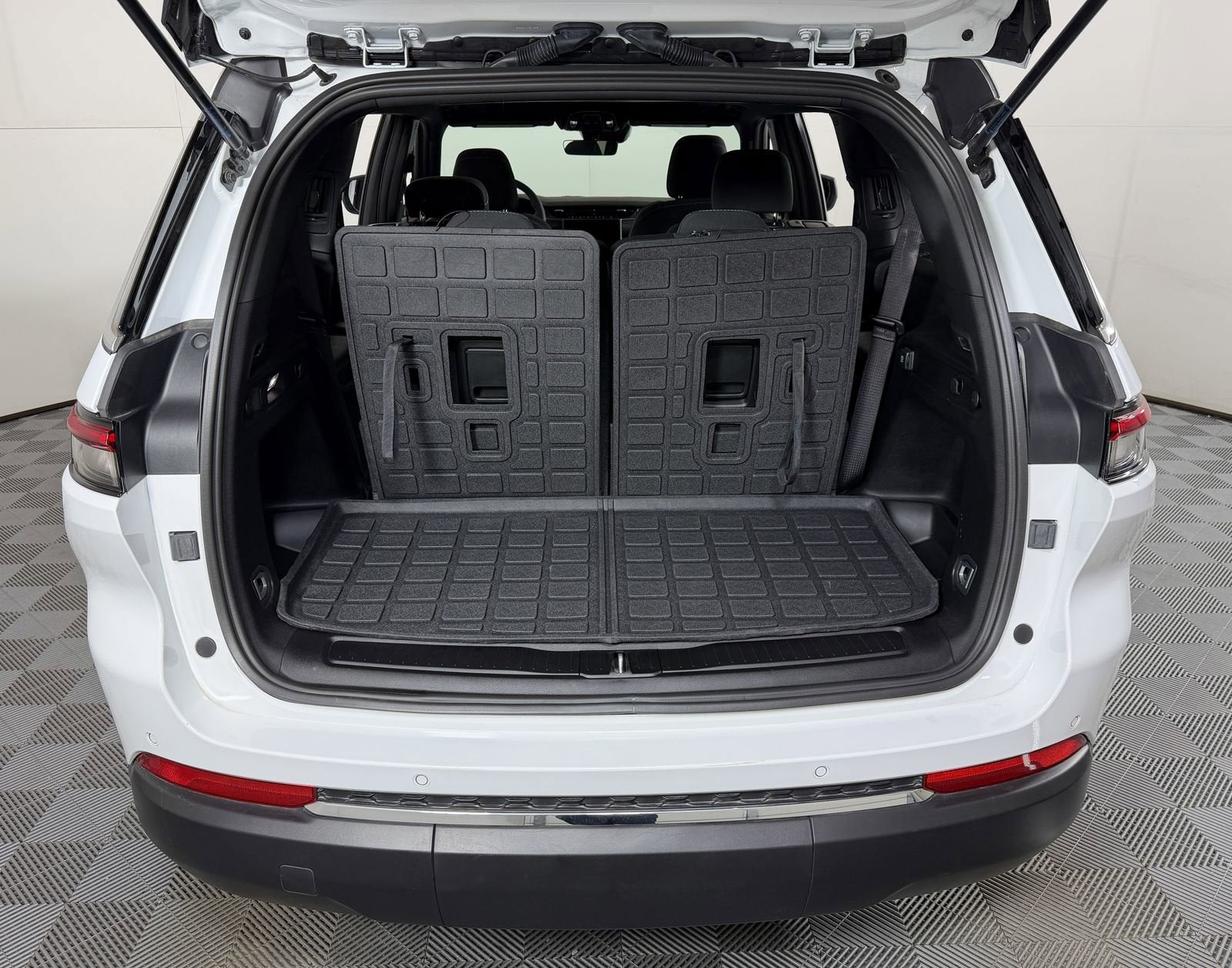 2025 Jeep Grand Cherokee L Laredo X 4x4