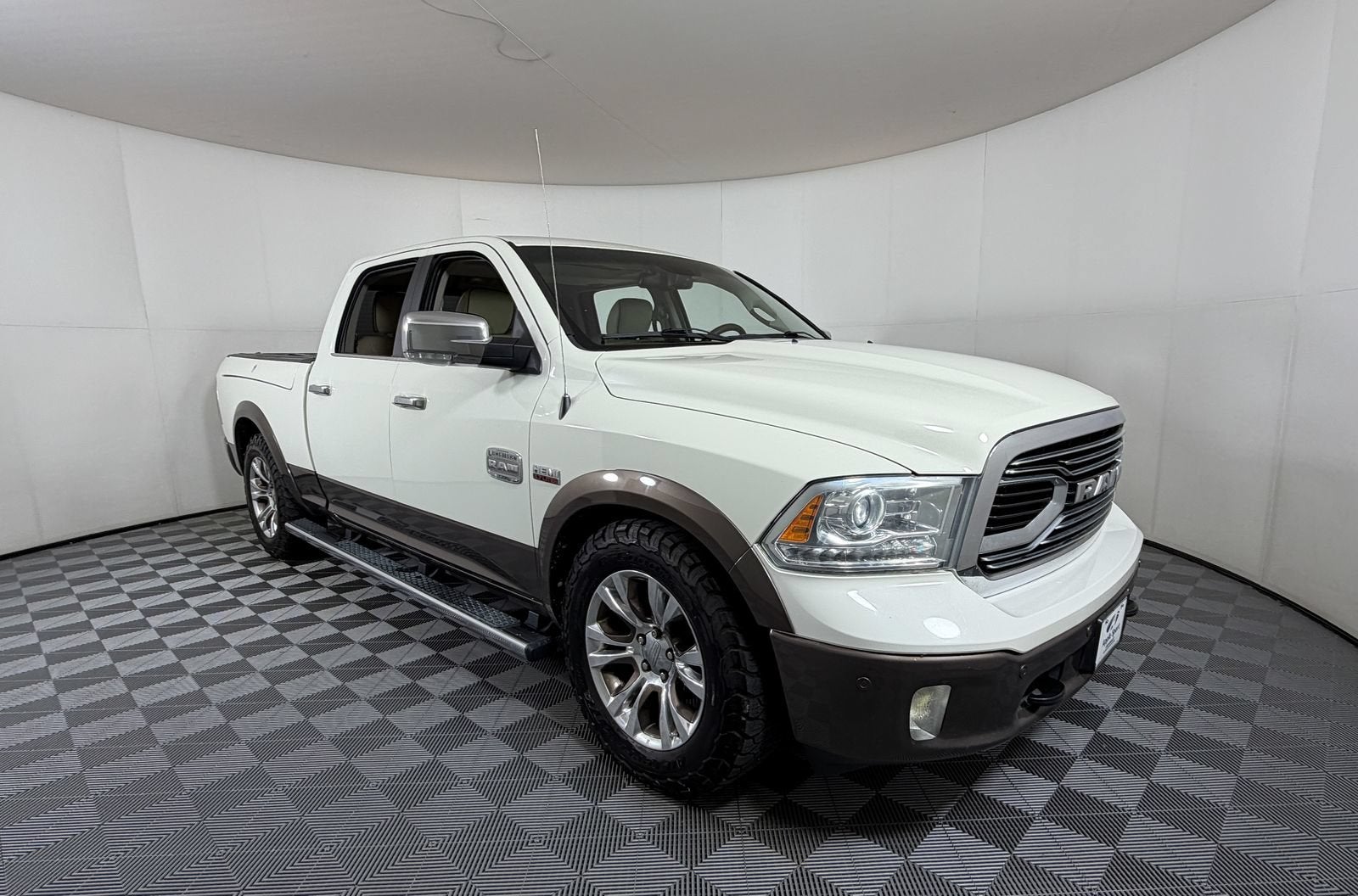 2018 RAM 1500 Longhorn Crew Cab 4x4 6'4" Box