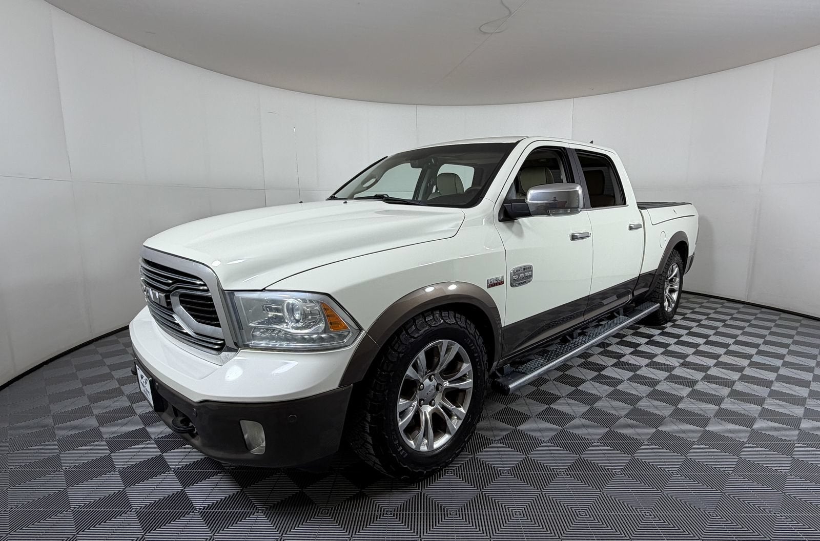 2018 RAM 1500 Longhorn Crew Cab 4x4 6'4" Box