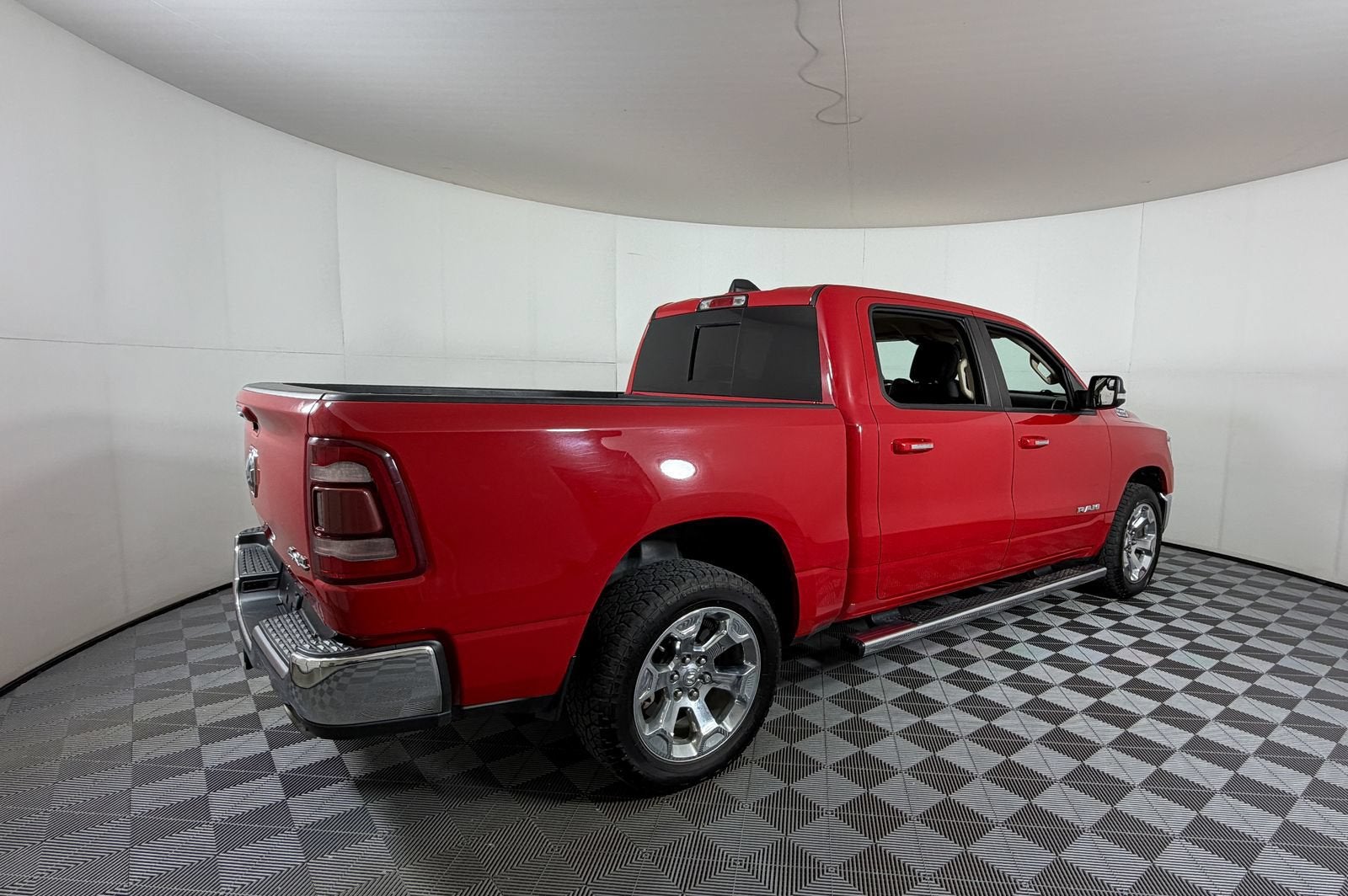 2020 RAM 1500 Big Horn Crew Cab 4x4 5'7" Box