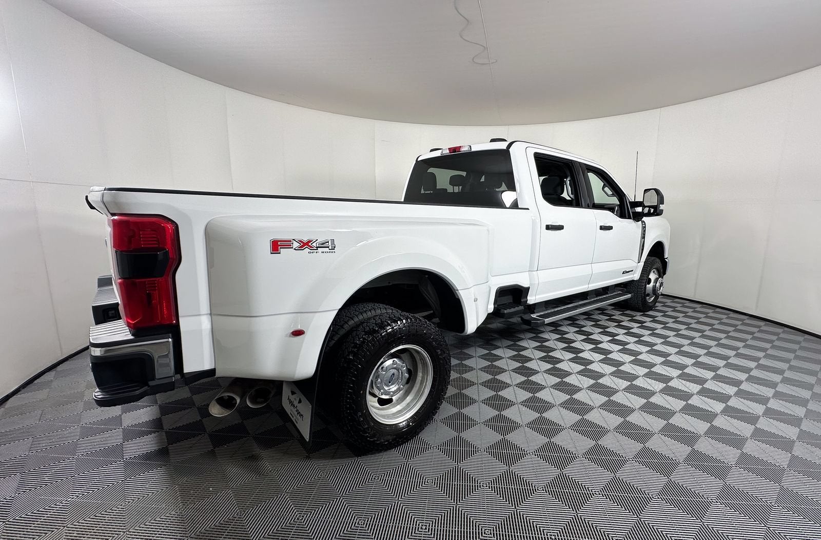 2024 Ford F-350 XLT