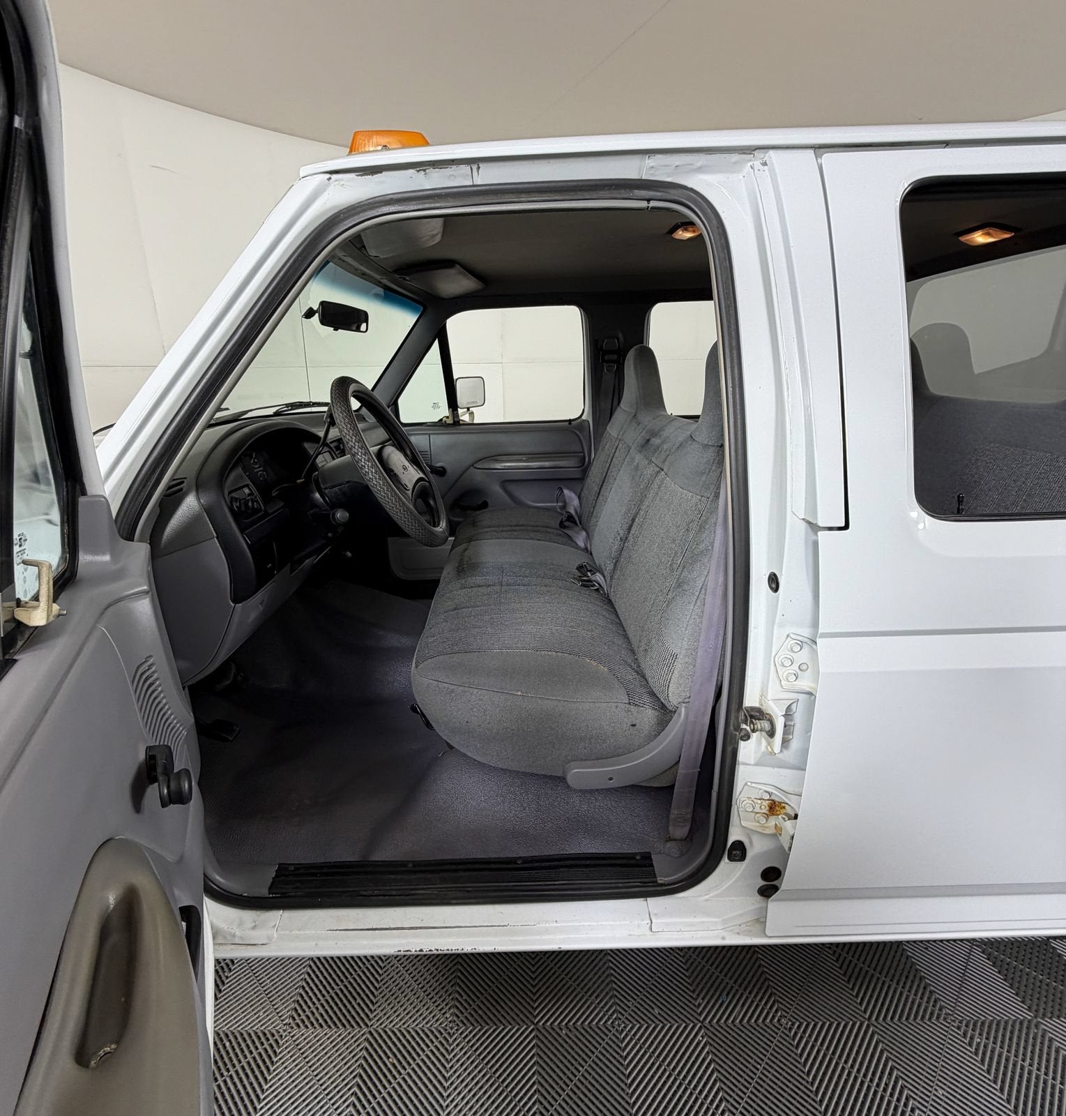 1995 Ford F-350 Crew Cab Base