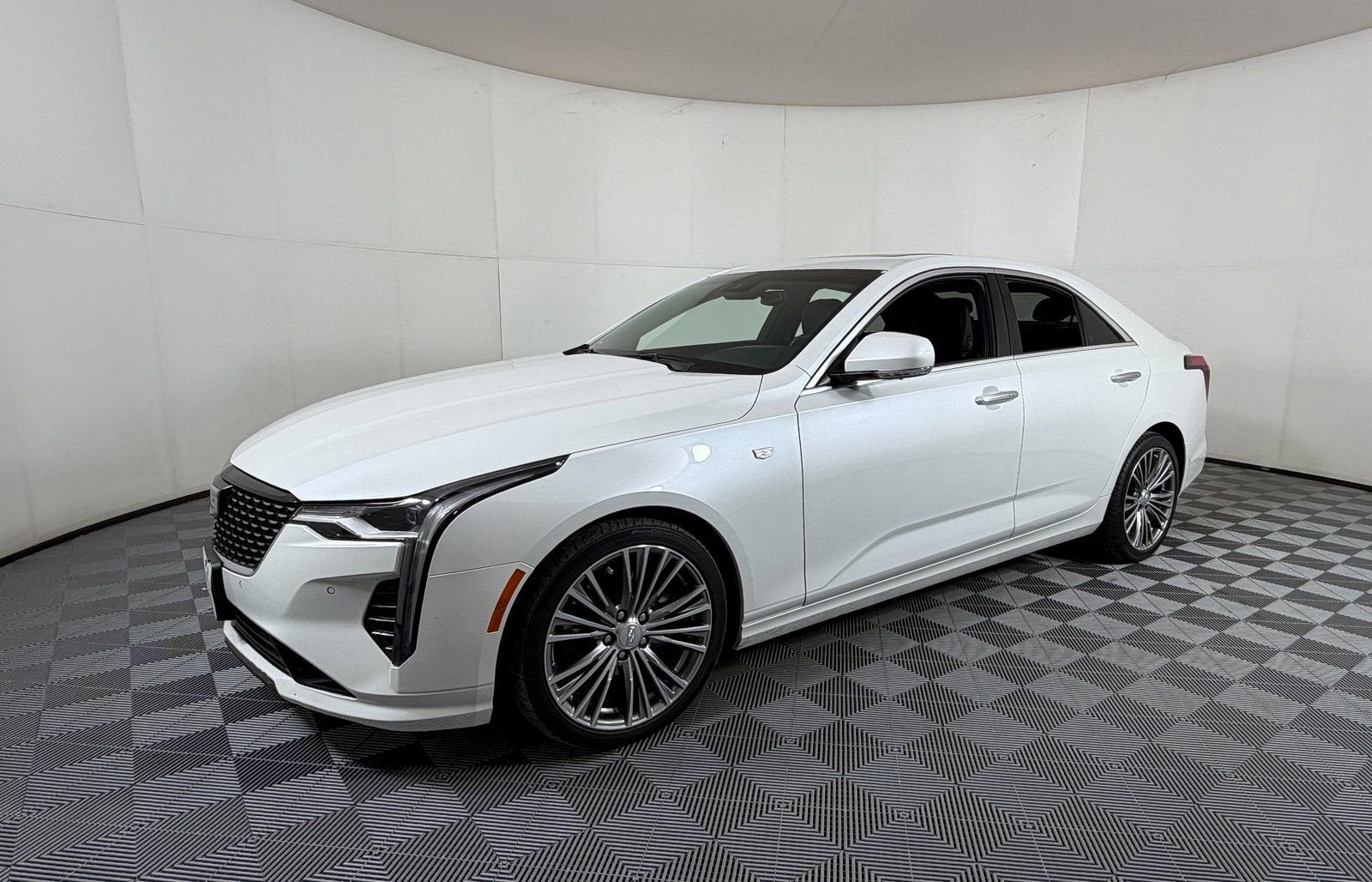 2024 Cadillac CT4 Premium Luxury