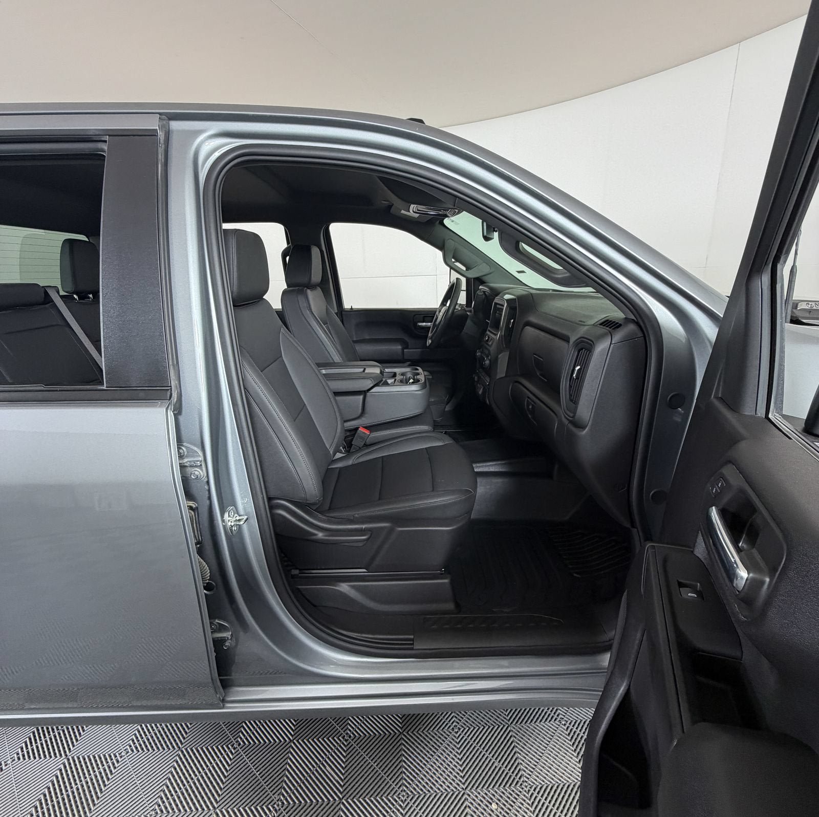 2026 Chevrolet Silverado 3500 HD WT DRW