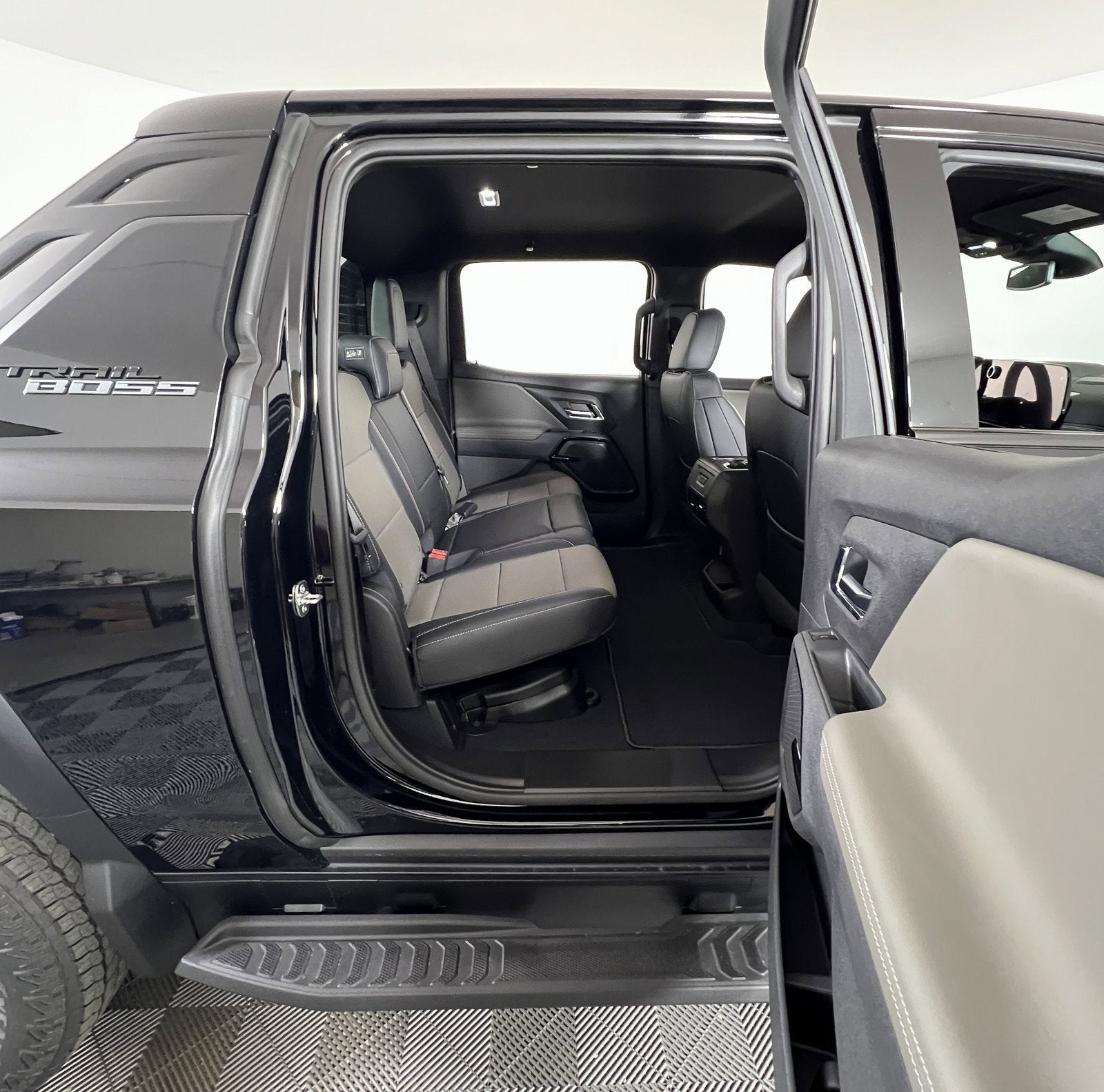 2026 Chevrolet Silverado EV Trail Boss - Extended Range