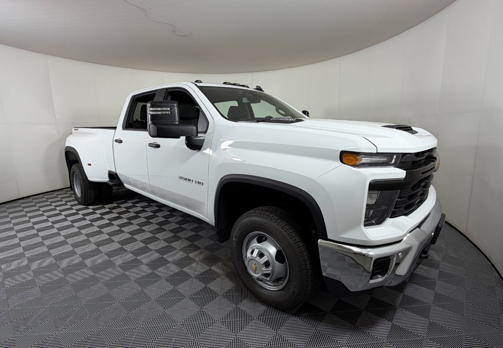 2026 Chevrolet Silverado 3500 HD WT DRW