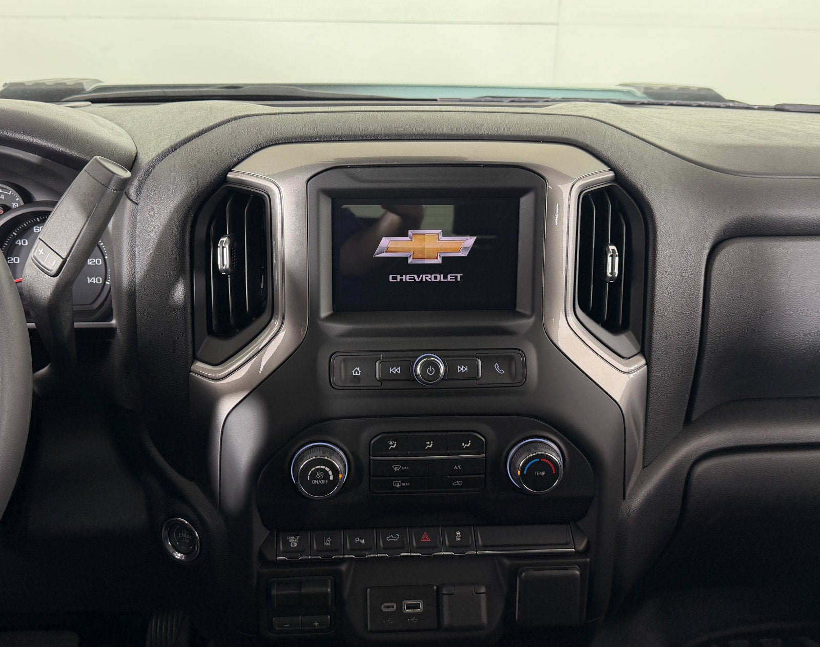 2026 Chevrolet Silverado 3500 HD WT DRW