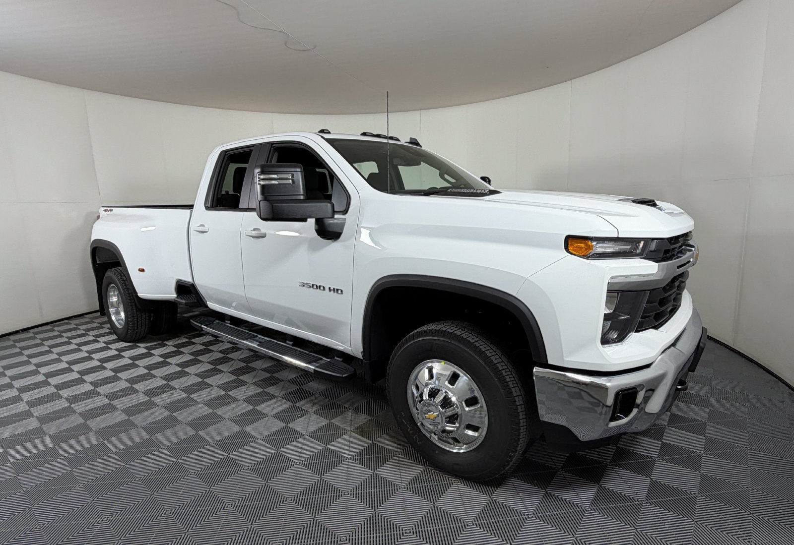 2026 Chevrolet Silverado 3500 HD LT DRW