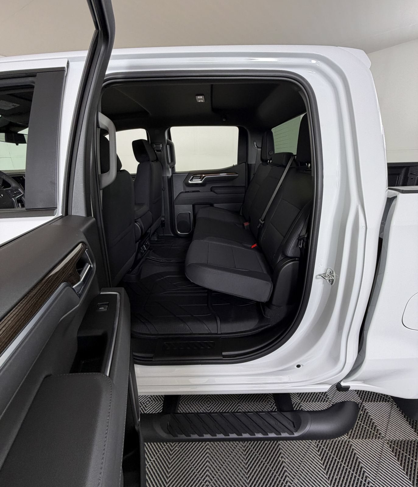 2026 Chevrolet Silverado 1500 RST - Photo 7