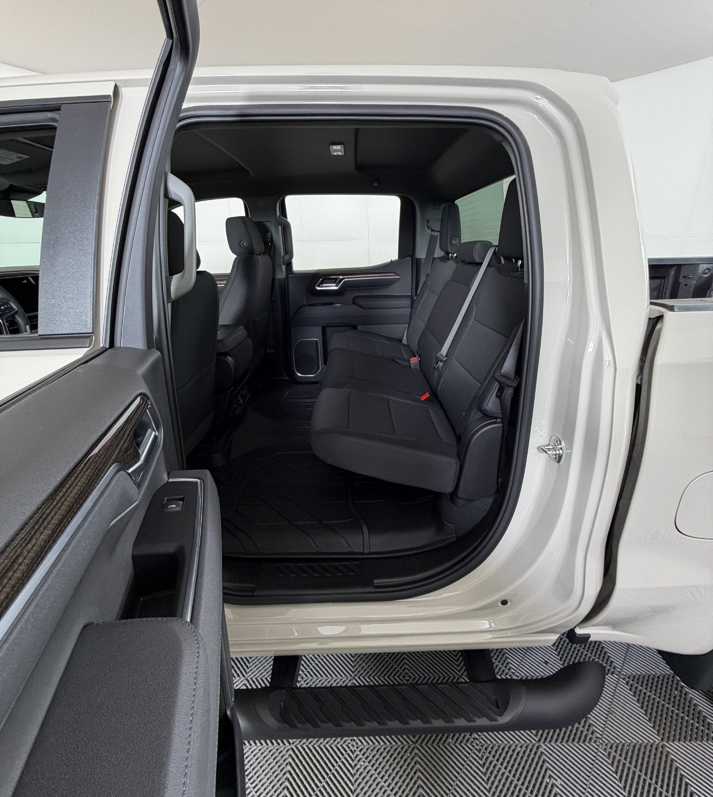 2026 Chevrolet Silverado 1500 RST - Photo 7