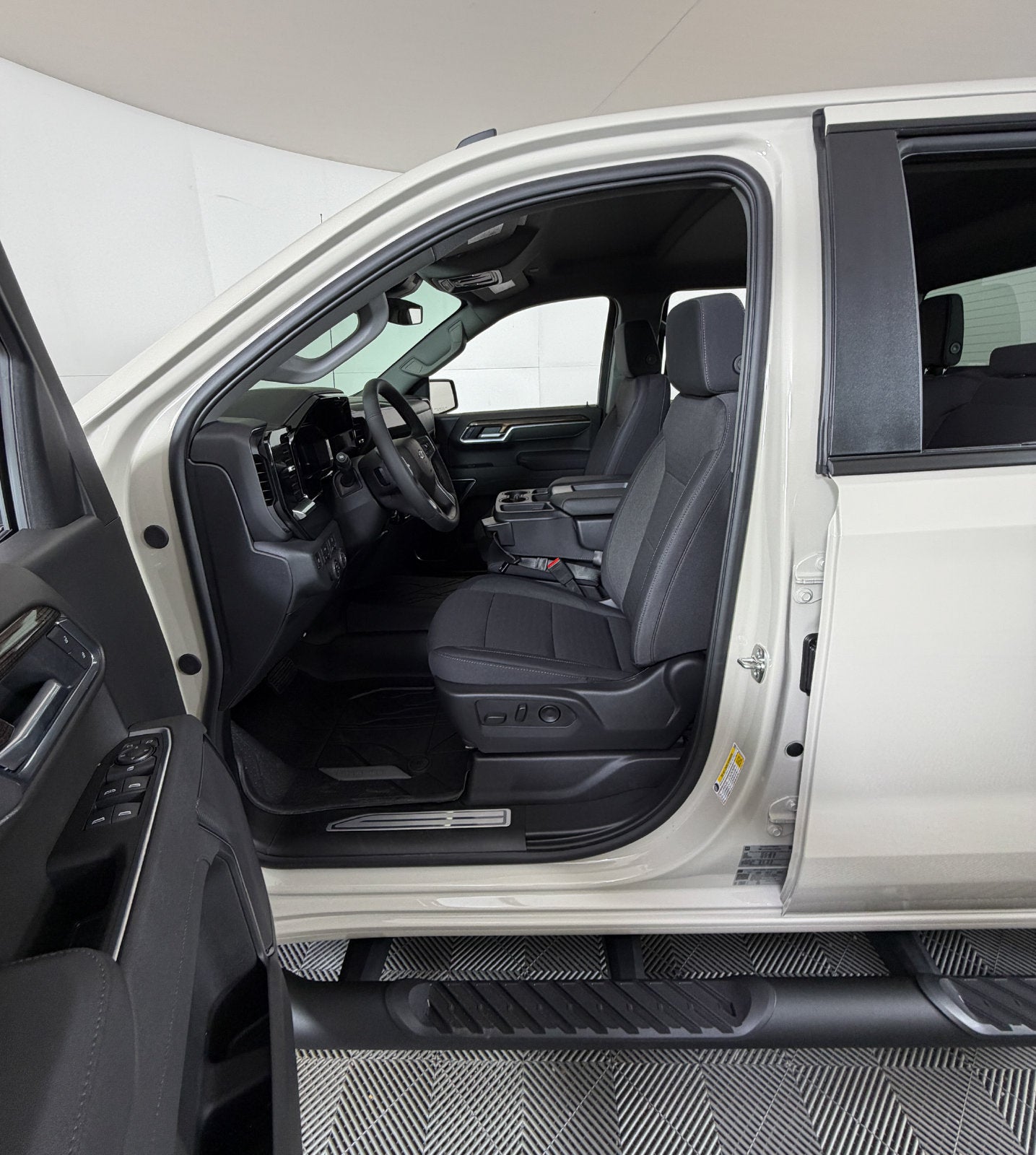 2026 Chevrolet Silverado 1500 RST - Photo 8