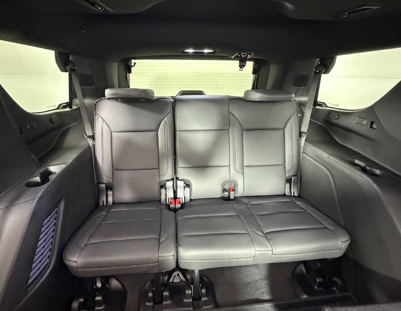 2027 Chevrolet Tahoe High Country - Photo 7