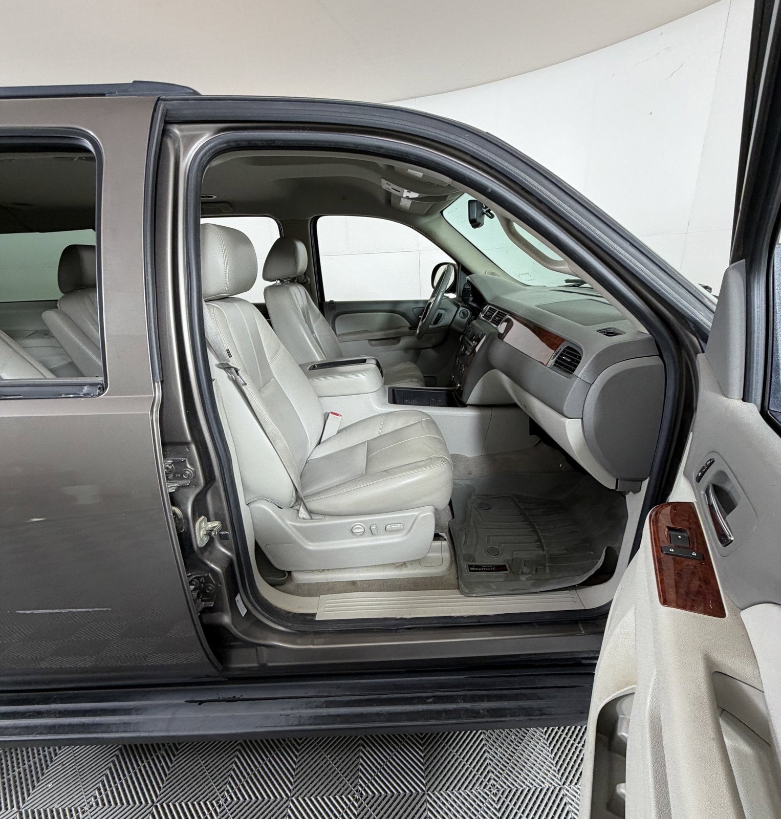 2011 Chevrolet Suburban LT