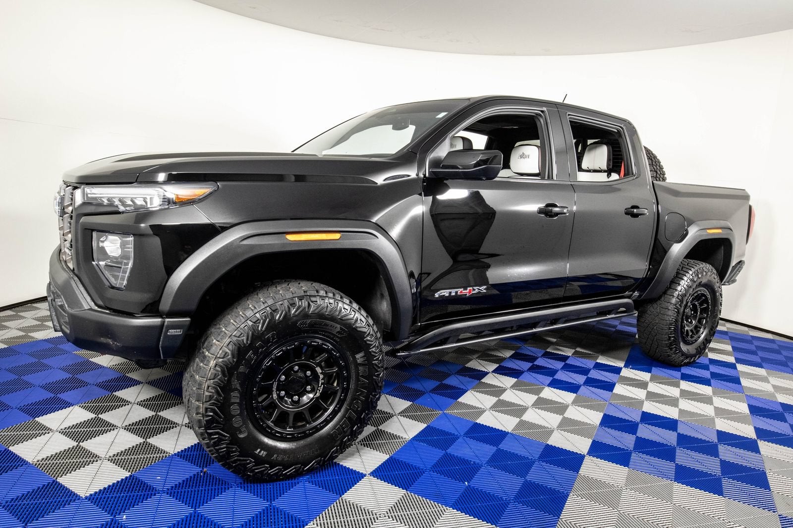 2024 GMC Canyon AT4X