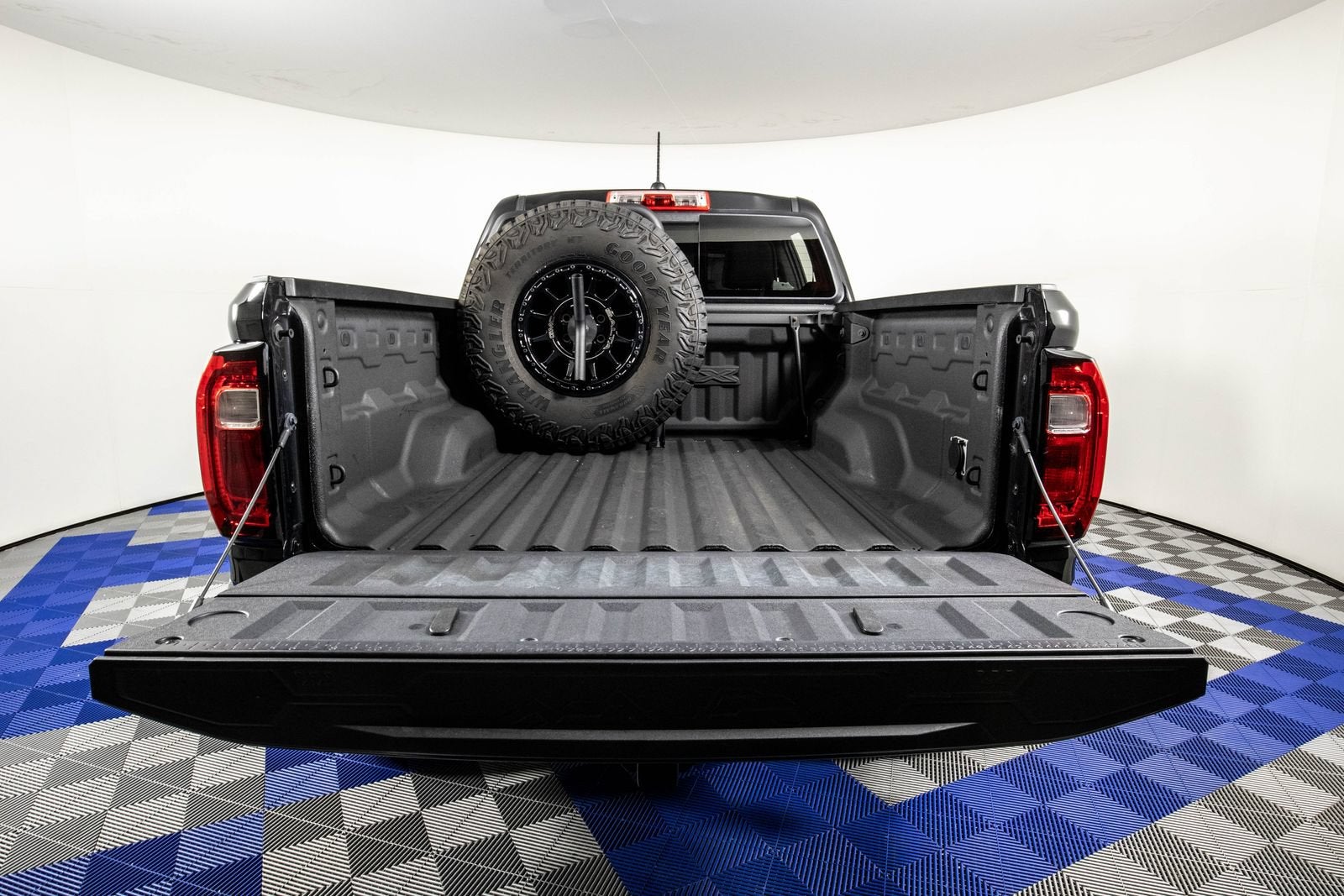 2024 GMC Canyon AT4X