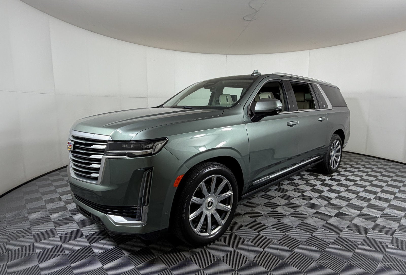 2023 Cadillac Escalade ESV 4WD Premium Luxury Platinum