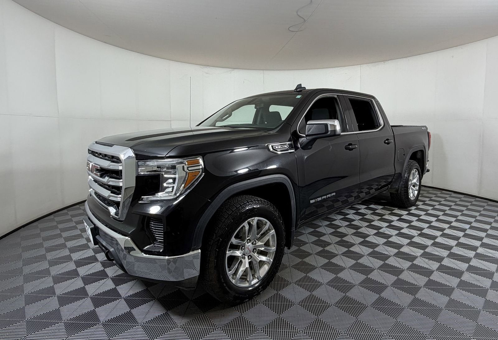 2020 GMC Sierra 1500 SLE