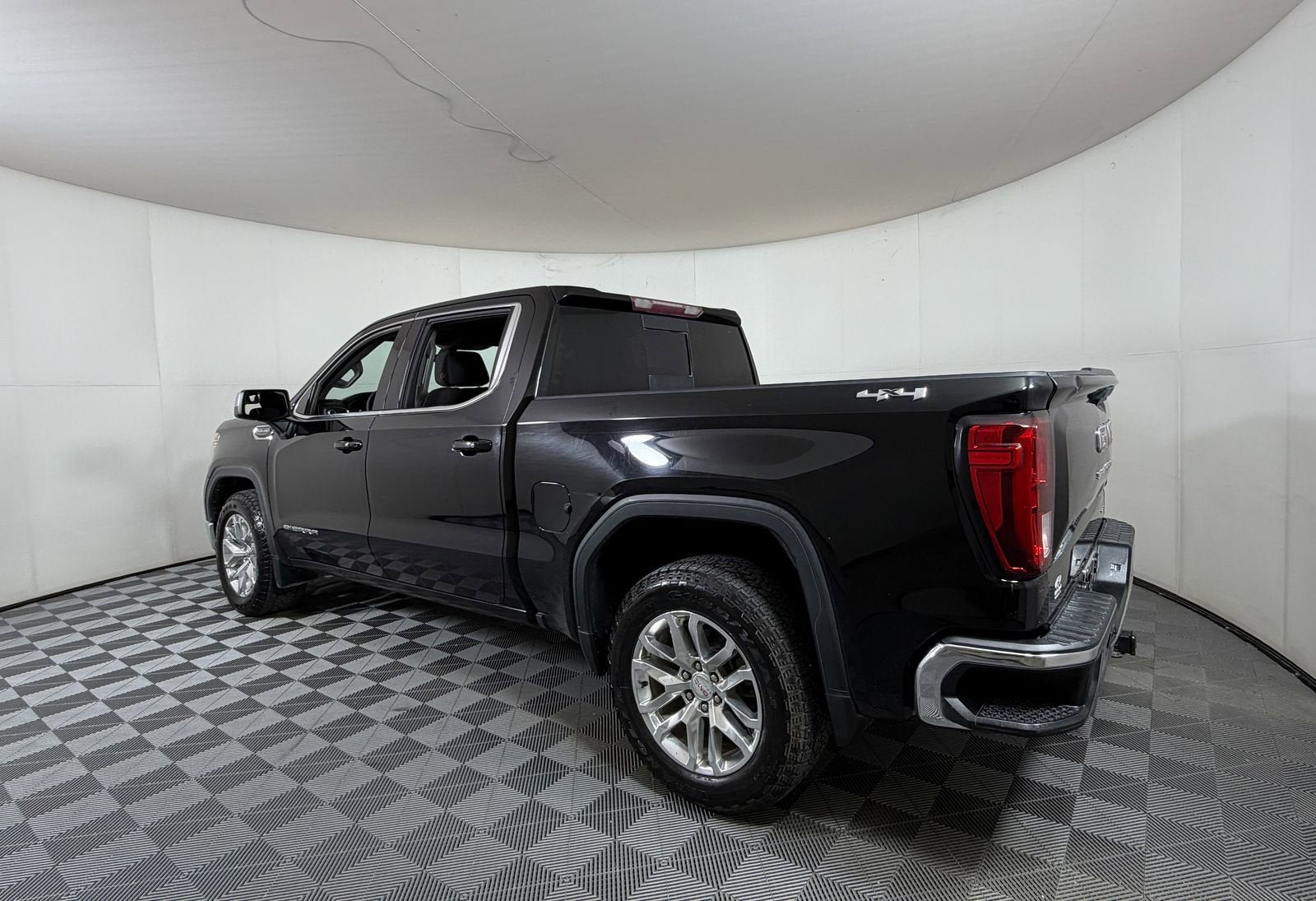 2020 GMC Sierra 1500 SLE