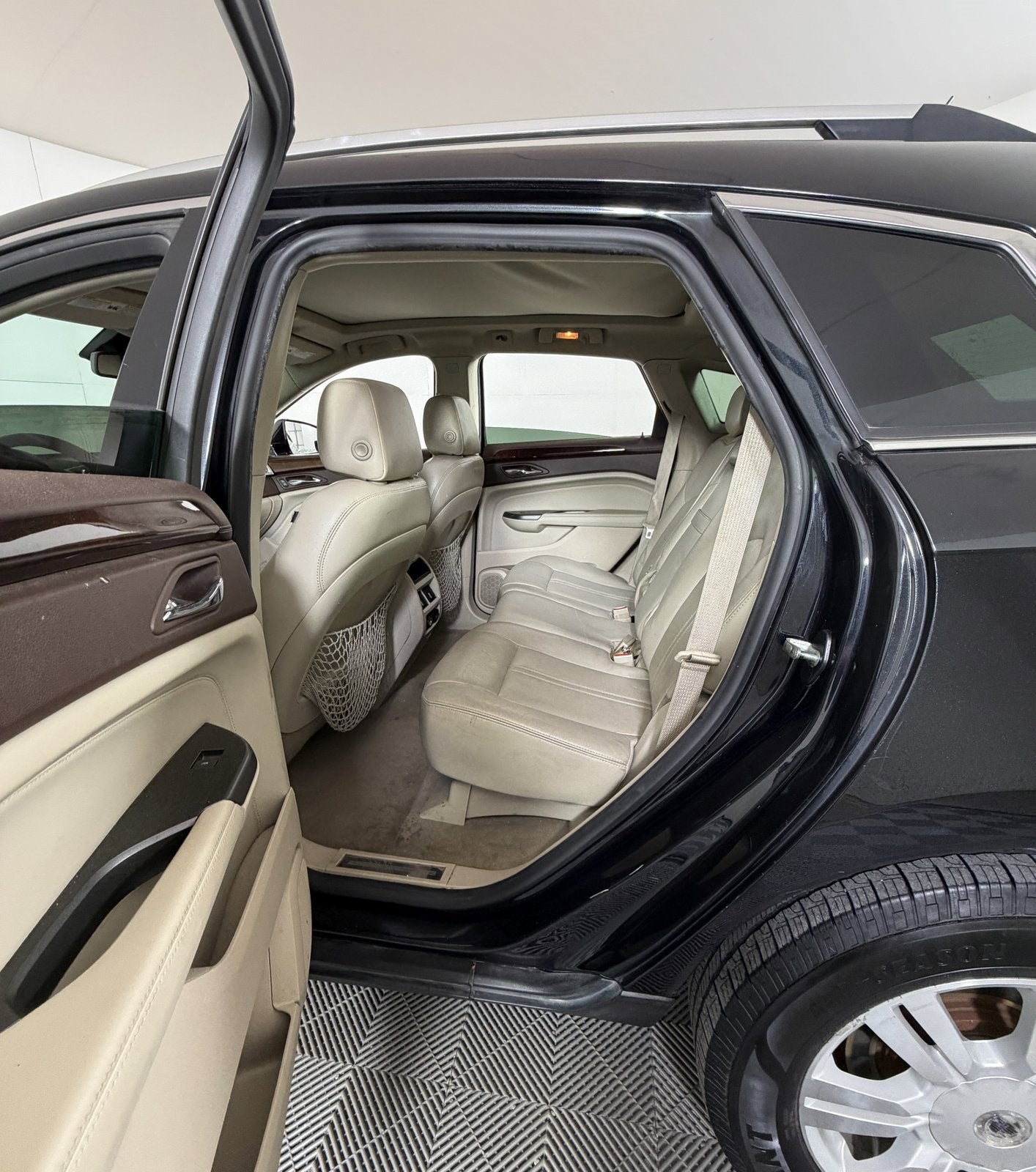 2012 Cadillac SRX Luxury Collection