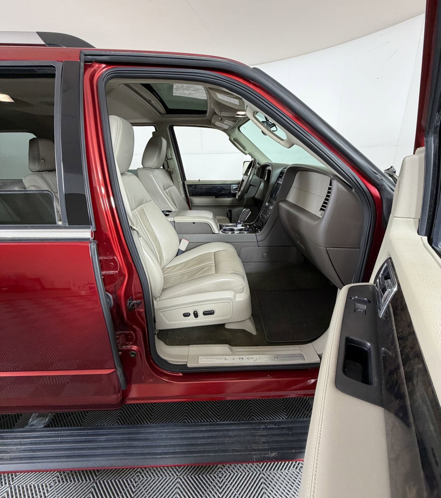 2017 Lincoln Navigator Select