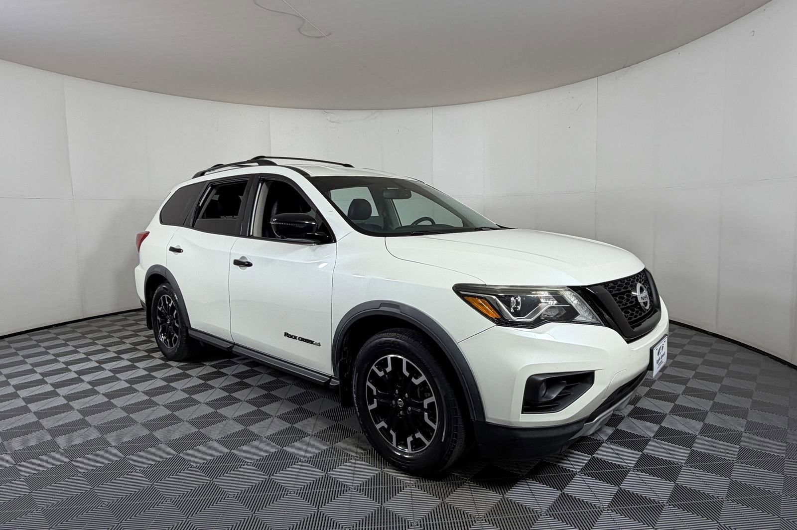 2020 Nissan Pathfinder SL 2WD