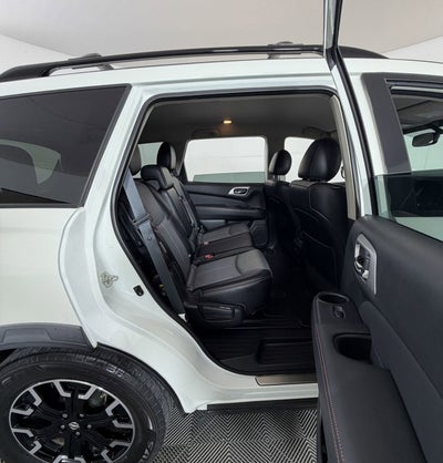 2020 Nissan Pathfinder SL 2WD