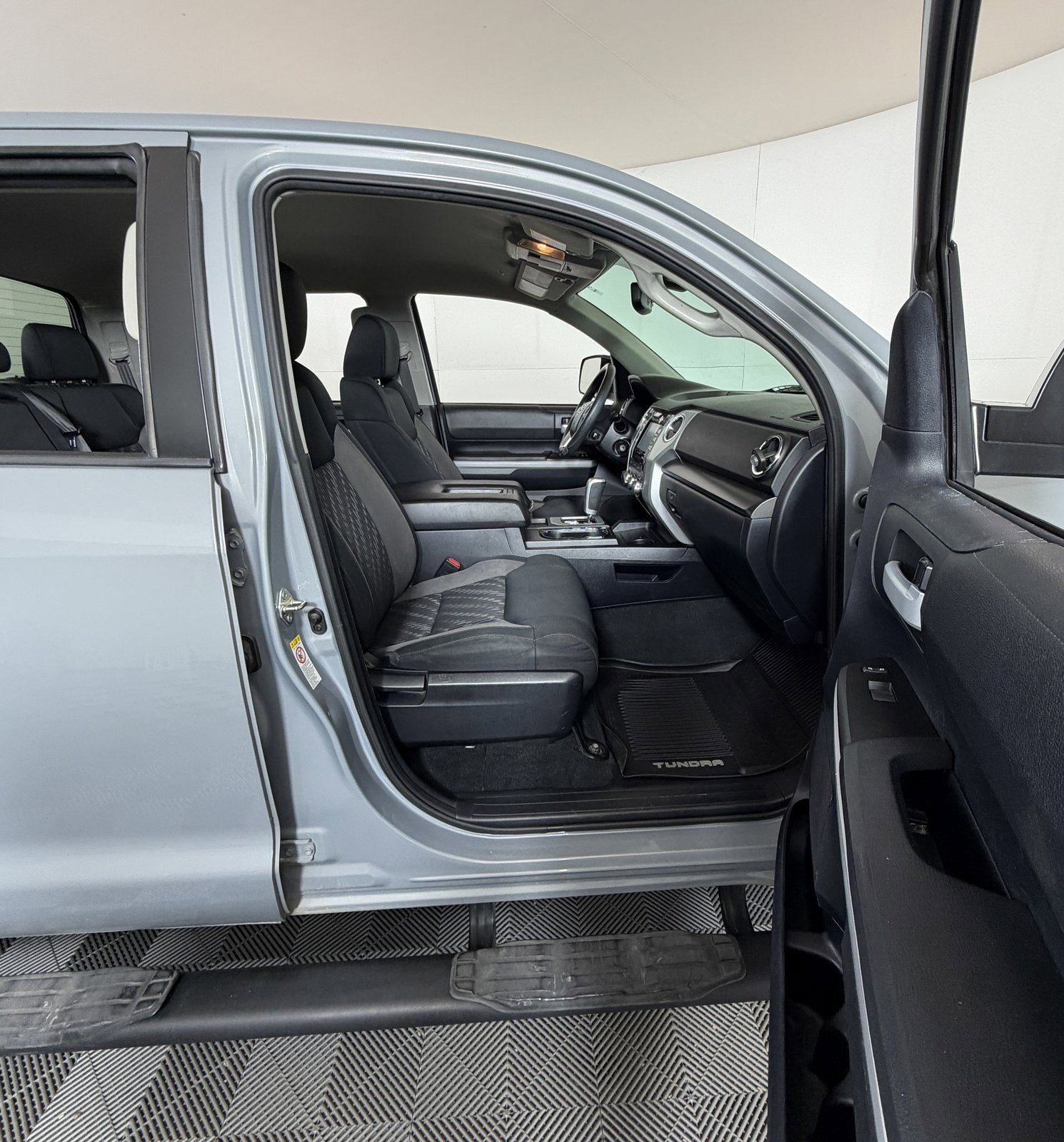 2019 Toyota Tundra 4WD SR5