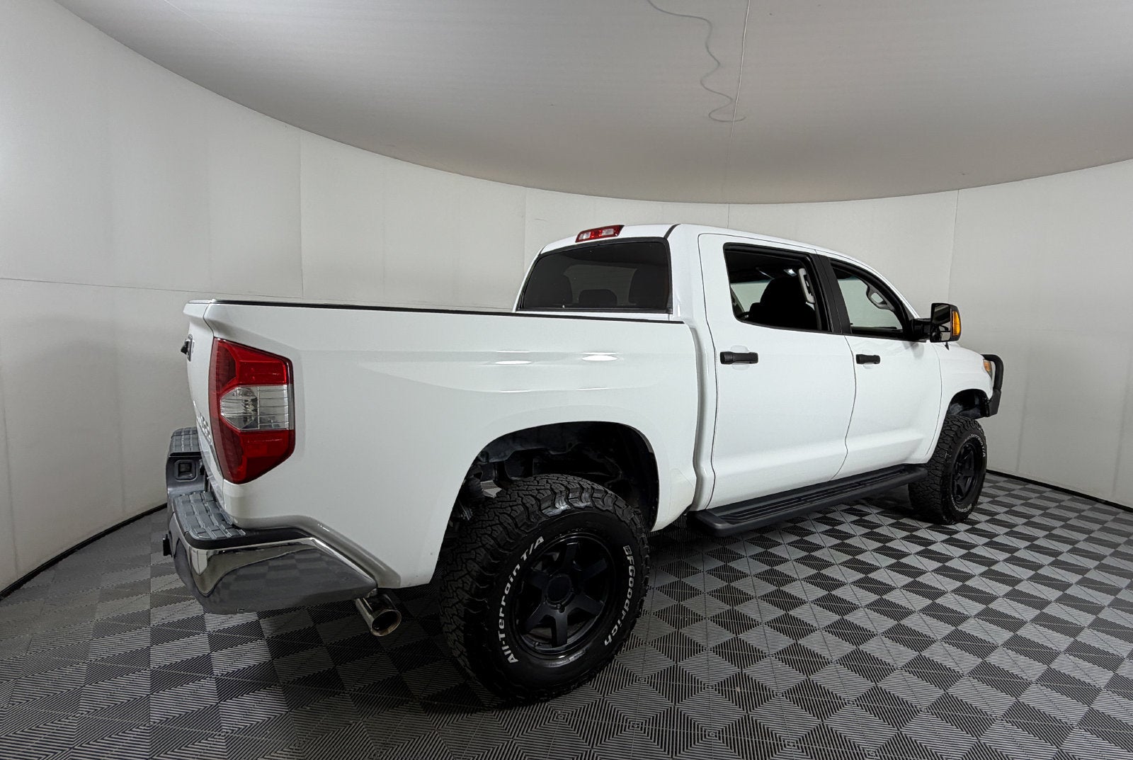 2016 Toyota Tundra 4WD Truck SR5