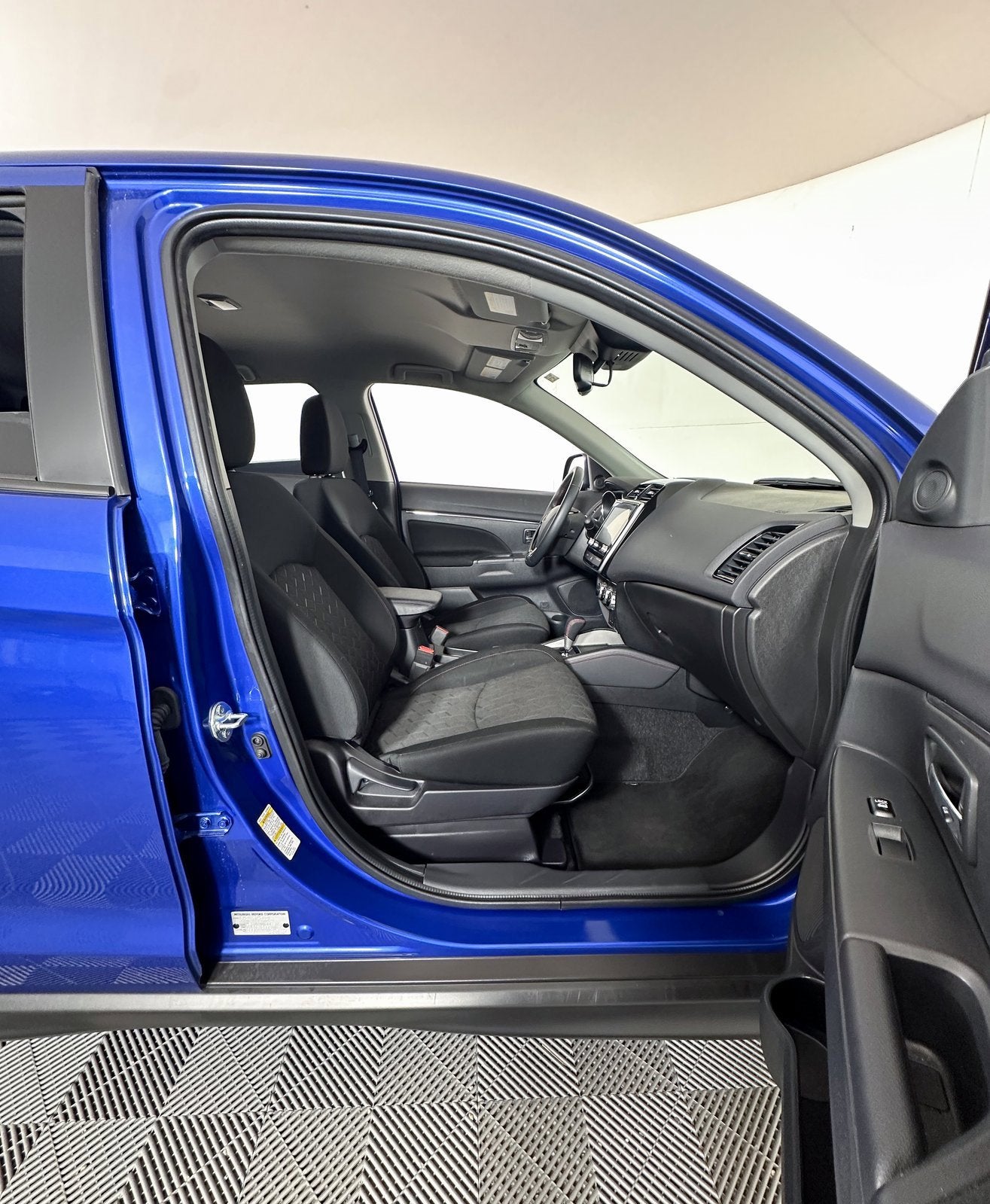 2024 Mitsubishi Outlander Sport S