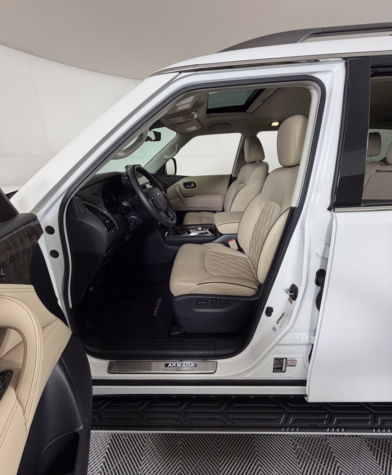 2024 Nissan Armada Platinum 2WD