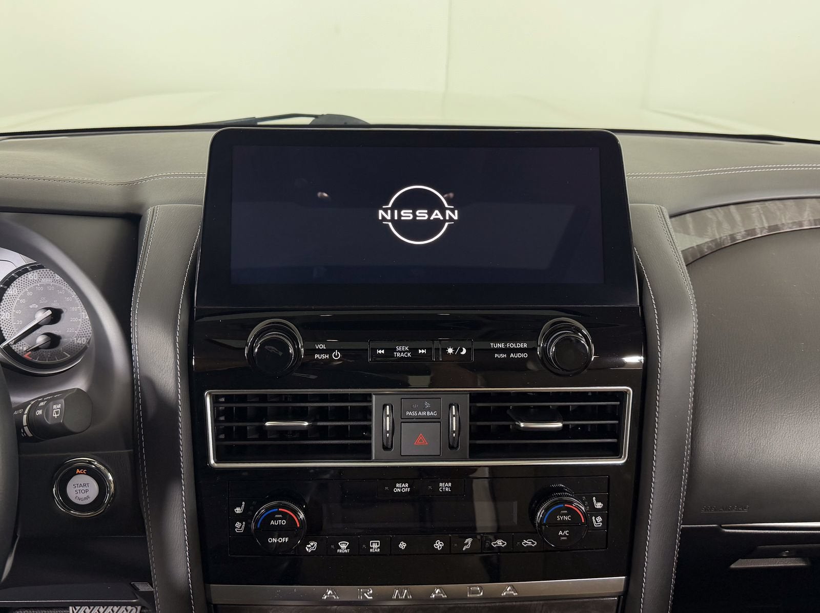 2024 Nissan Armada Platinum 2WD