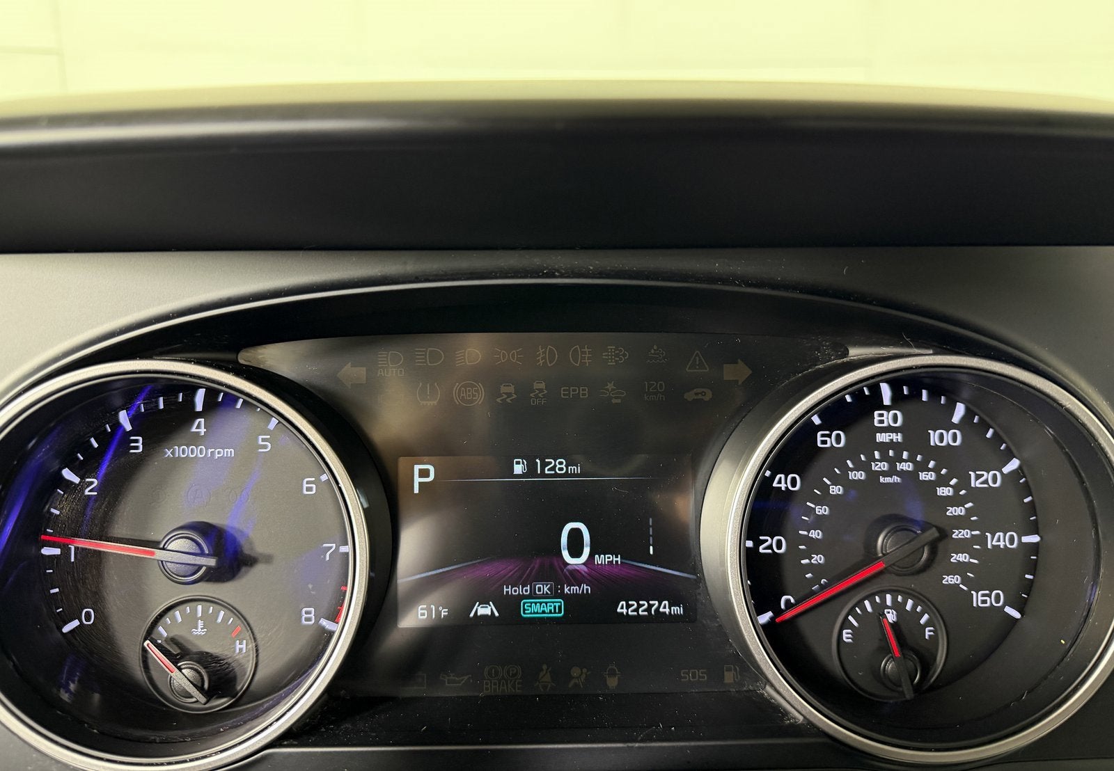 2024 Kia Carnival LX