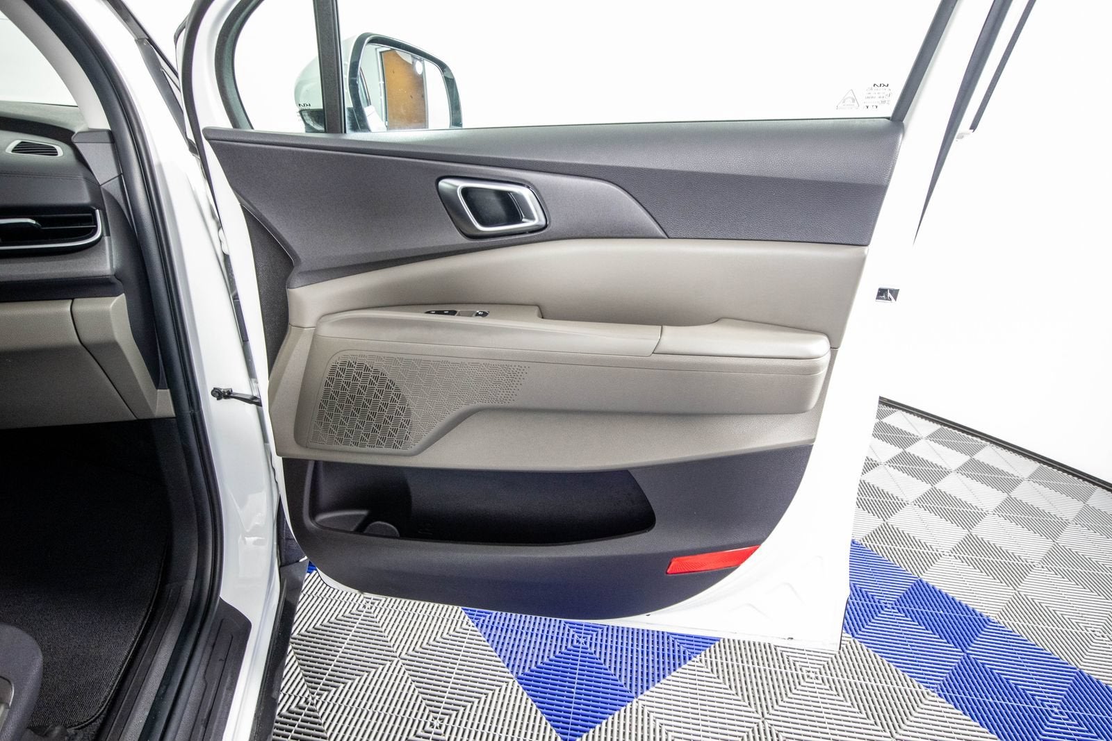 2025 Kia Carnival MPV SX