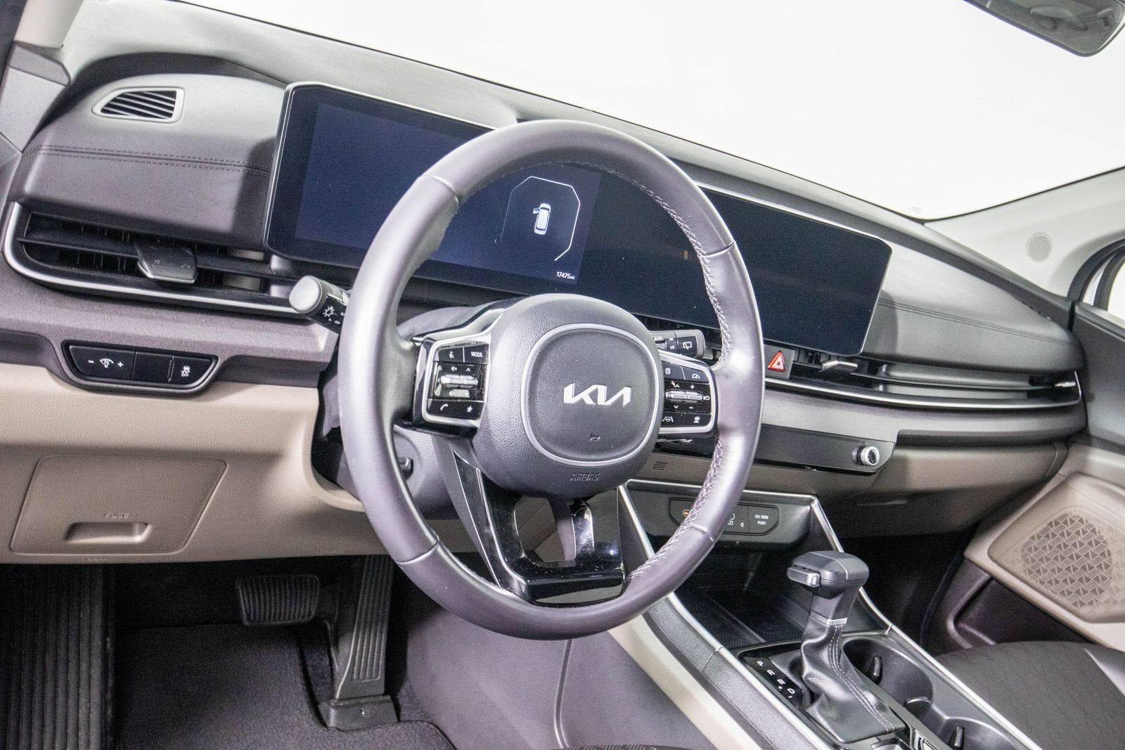 2025 Kia Carnival MPV SX