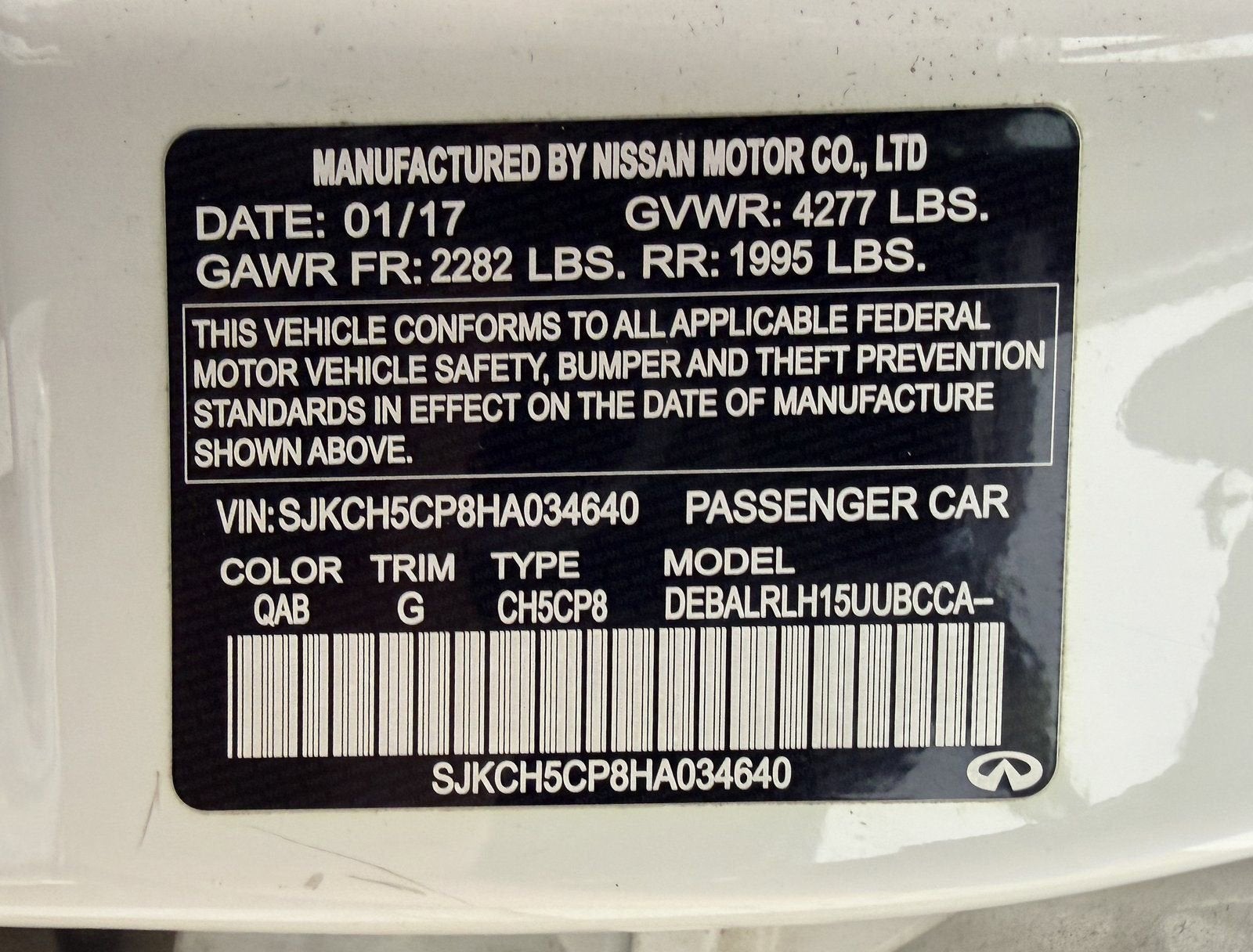 2017 INFINITI QX30 Premium