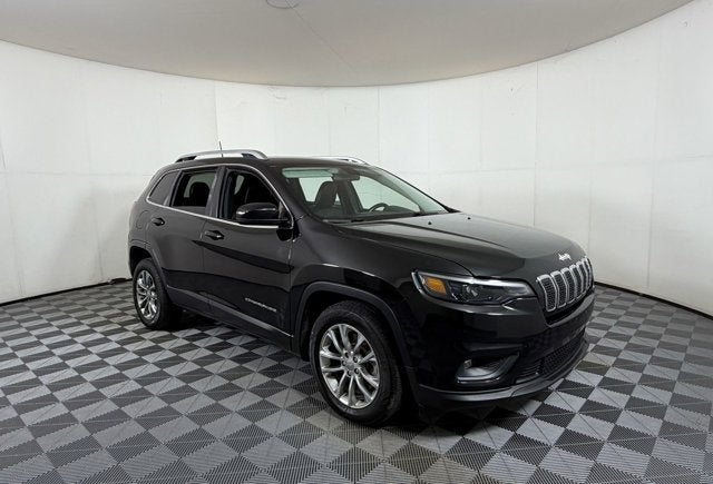 2019 Jeep Cherokee Latitude Plus's photo