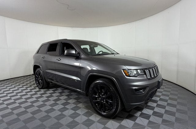 2020 Jeep Grand Cherokee Altitude's photo