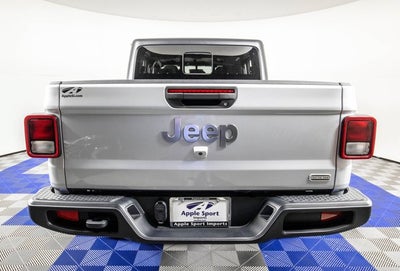 2023 Jeep Gladiator Overland