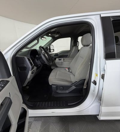 2017 Ford Super Duty F-250 SRW XLT