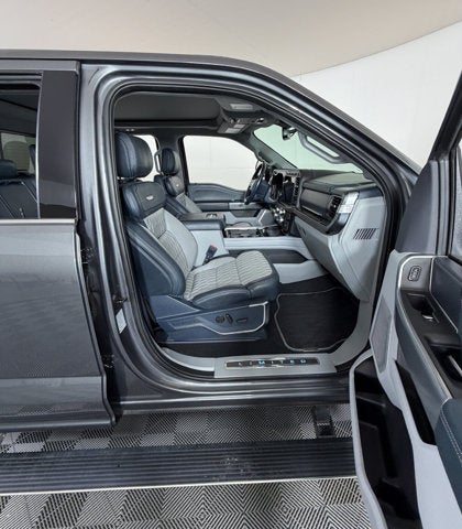 2023 Ford Super Duty F-250 SRW Limited