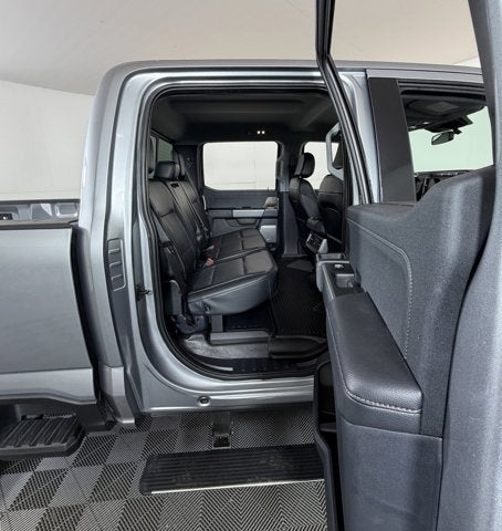 2024 Ford Super Duty F-350 SRW LARIAT