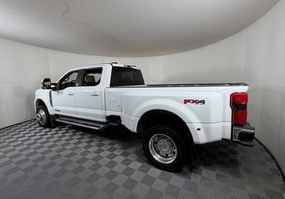 2023 Ford Super Duty F-450 DRW LARIAT