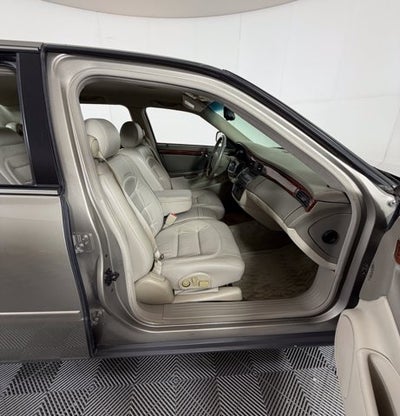 2003 Cadillac DeVille Base