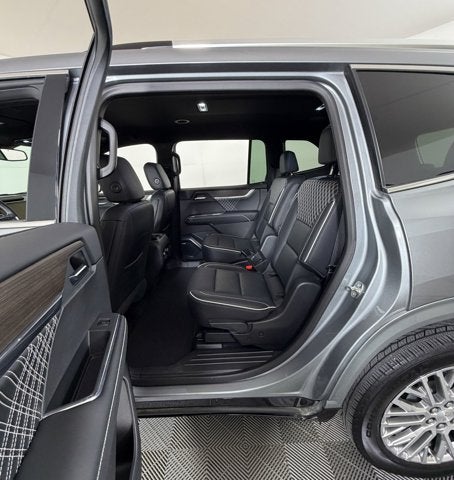 2025 GMC Acadia FWD Denali