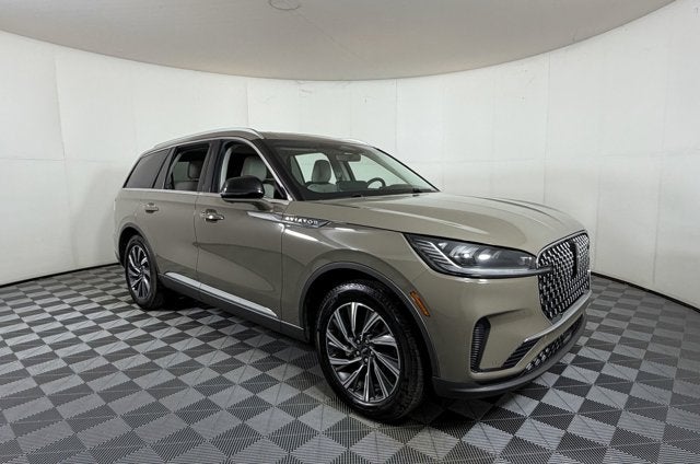 2025 Lincoln Aviator Premiere RWD's photo