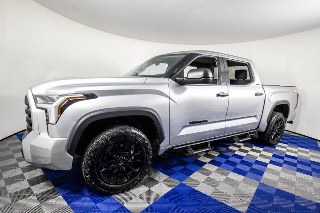 2023 Toyota Tundra 4WD SR5