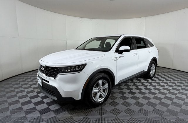 Used 2022 Kia Sorento LX with VIN 5XYRG4LC9NG088340 for sale in Marlin, TX
