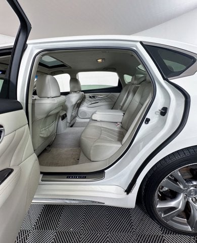 2015 INFINITI Q70L 3.7